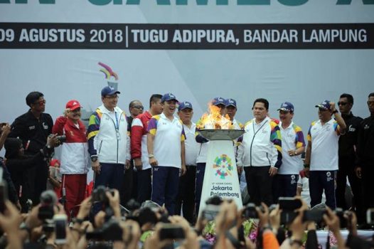 Gubernur Lampung M.Ridho Ficardo Terima Api Obor Asian Games 2018