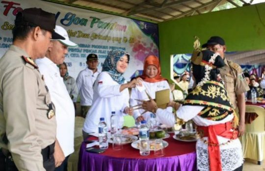 Dihelat Secara Gotong Royong, Festival Goa Pandan Berlangsung Meriah