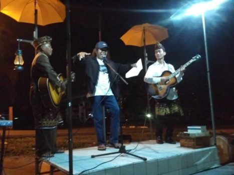 Kolaborasi dengan Seniman Gitar Klasik, Isbedy Tampil di Batam