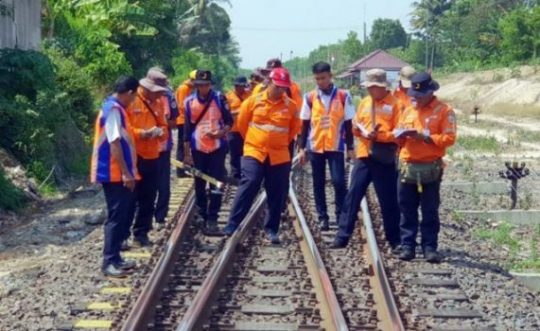 Kepala PT KAI Tanjungkarang Cek Lintasan KA Haji Pemanggilan-Sulusuban