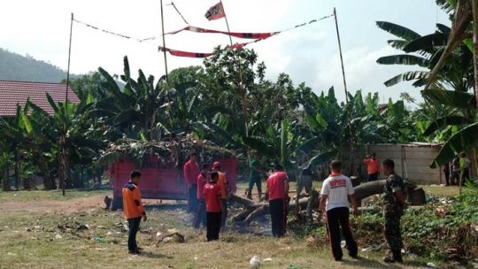 Kelurahan Waylunik Berbebah untuk Lomba Kesrak PKK-KB Lampung