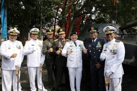 Gubernur Ridho Ficardo Hadiri Upacara Peringatan HUT ke-73 TNI