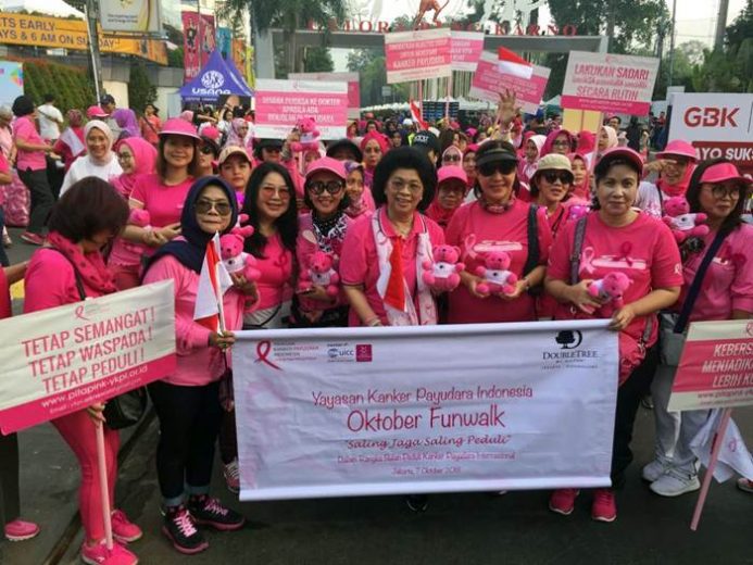 Kampanye Peduli Kanker, YKPI dan Ratusan Penyintas Kanker Gelar Fun Walk