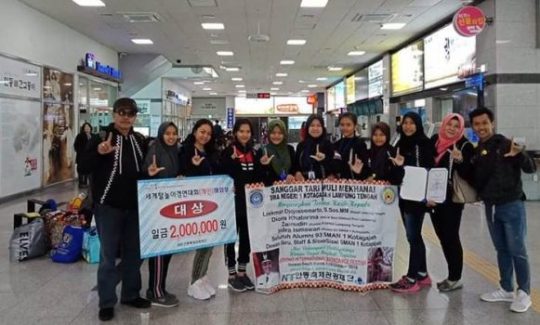 SMA Negeri 1 Kotagajah Bukukan Prestasi di Korea Selatan