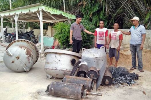 Kepergok Curi 3 Ton Besi, Dua Nelayan Dente Teladas Dibekuk Polisi