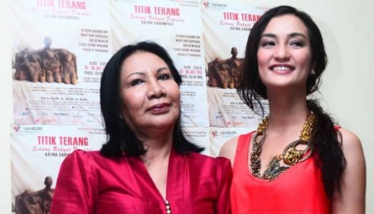 Atiqah Hasiholan Akan Menjenguk Ratna Sarumpaet, Tapi…