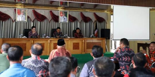 Camat dan Sekcam di Kabupaten Lampung Barat Ikuti Bimtek PPID
