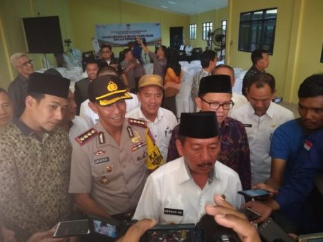 Herman HN Serahkan Gudang ke KPU Bandarlampung
