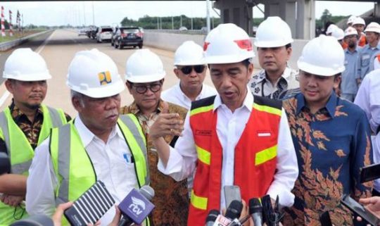 Jokowi: Tol Bakauheni-Palembang untuk Antisipasi Mudik dan Pemilu