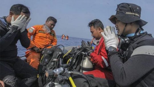 Basarnas Temukan Dua Mesin dan Badan Pesawat Lion Air