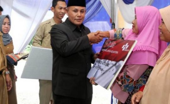 Nanang Ermanto Luncurkan Penyaluran Bantuan Pangan Nontunai di Lamsel