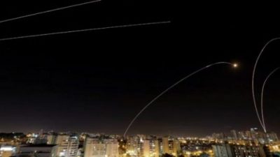 Militan Hamas Tembakkan 300 Roket ke Israel