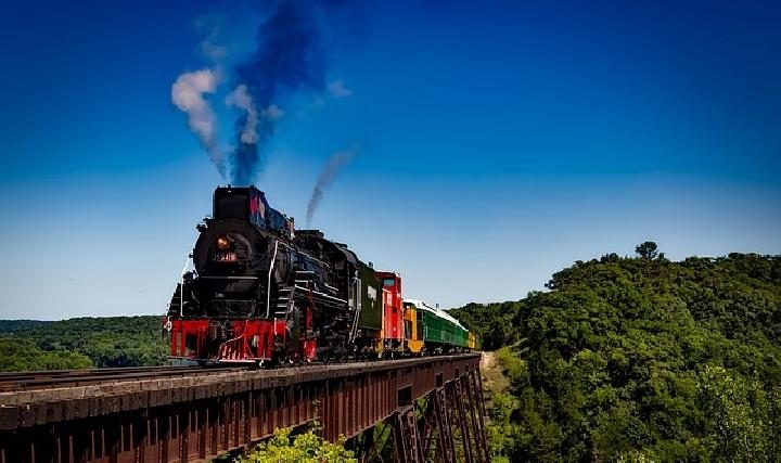 PT KAI Luncurkan Kereta Komuter Jateng-DIY