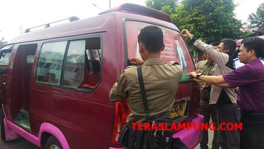 Bawaslu Bandarlampung Mulai Tertibkan APK Kampanye