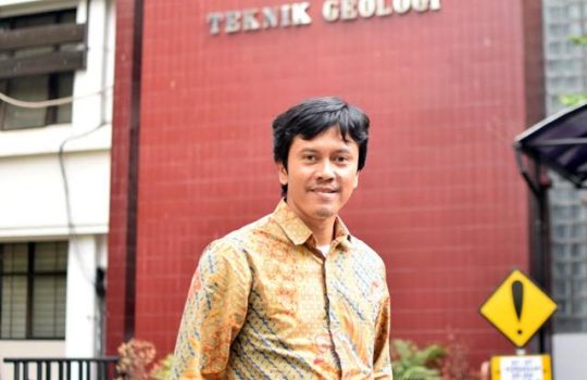 Empat Kemungkinan Terjadinya Tsunami di Selat Sunda