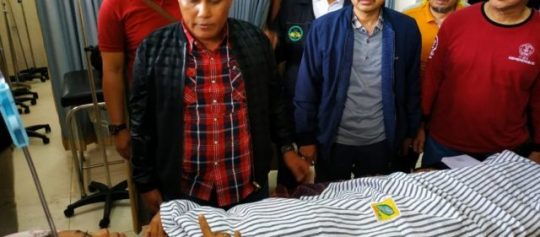 Tinjau Korban Tsunami, Nanang : Nggak Usah Pikirin Biaya Nanti Pemerintah Yang Tanggung