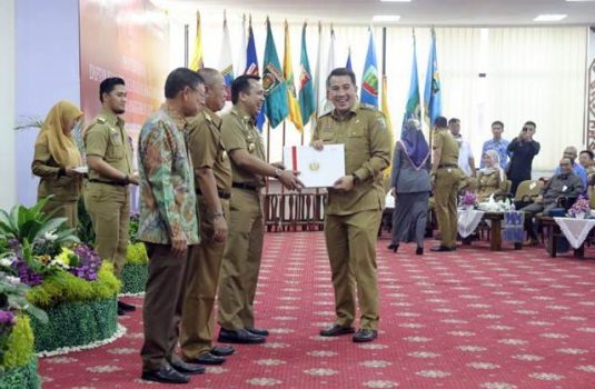 Serahkan DIPA 2019 Gubernur Ridho Tekankan Pembangunan SDM