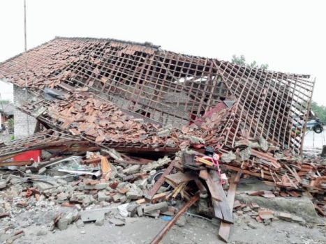 Pasca-Tsunami: Pulau Sebesi Belum Bisa Ditembus, Jaringan Komunikasi Lumpuh Total