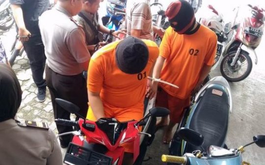 Modus Duplikat Kunci, Paman dan Ponakan Kompak Curi Motor