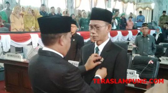 Ahmad Sampurna Gantikan Syamsu Nurman Sebagai Anggota DPRD Lampura