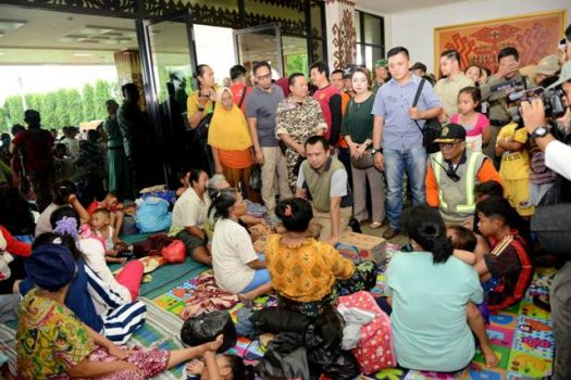 Tsunami di Pesisir Lampung, Warga Mengungsi di Kantor Pemprov Lampung