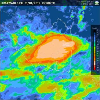 BMKG: Hujan Deras Disertai Petir Masih Berpotensi Terjadi di Lampung