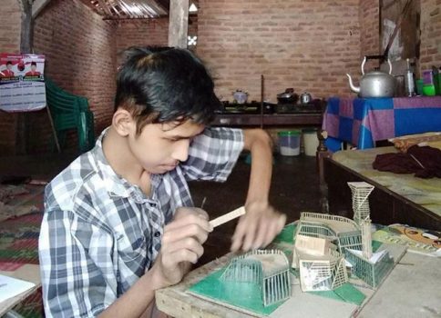 Pemuda Penyandang Disabilitas Asal Tulangbawang Ini Ingin Jadi Arsitek
