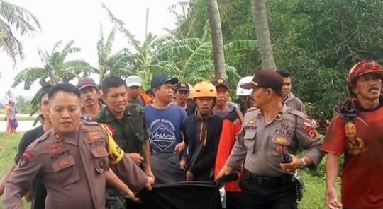 Banjir dan Longsor di Sulawesi Selatan, 18 Orang Meninggal