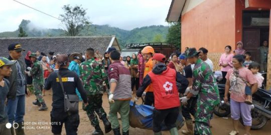 Bencana Longsor di Sukabumi, 41 Orang Diduga Masih Tertimbun Longsoran