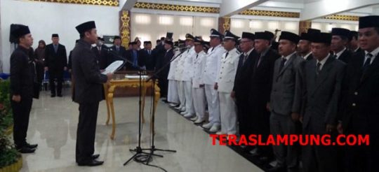 Bupati Agung Lantik Ratusan Pejabat Pemkab Lampura