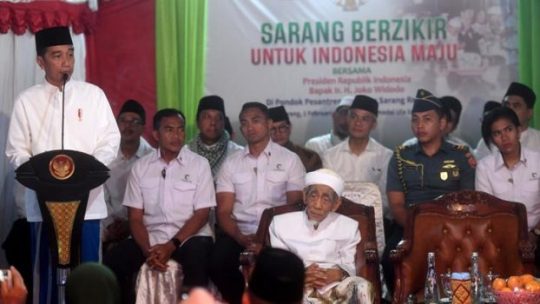 Pilpres 2019, Kyai Maimoen Zubair Isyaratkan Dukung Jokowi
