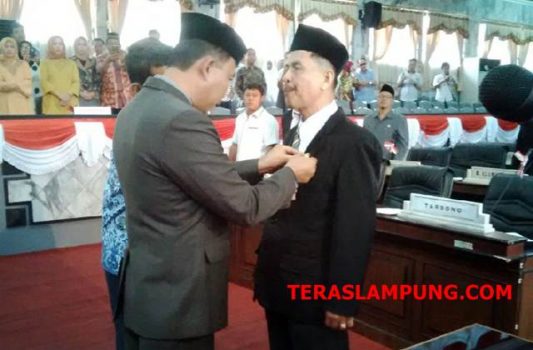 Tarsono Gantikan Guntur Sebagai Anggota DPRD Lampura