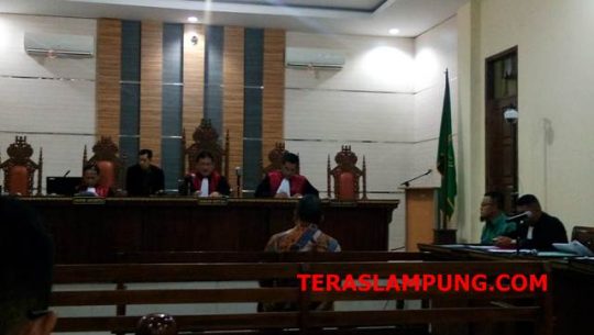 Fee Proyek Dinas PUPR Lamsel, Zainudin Hasan Terima Rp6 Miliar Lewat Agus BN