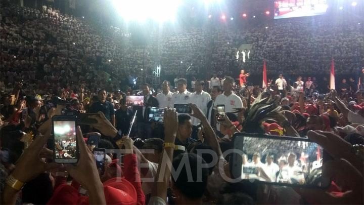Jokowi Hadiri Deklarasi Alumni SMA se-Jakarta