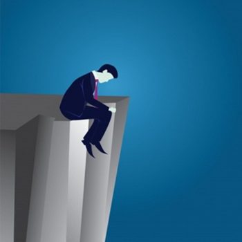 Tragedi Bunuh Diri dan Kerumunan Manusia Berhati Seng