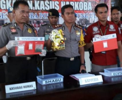 Transaksi Sabu-Sabu 1 Kg, Pasutri Asal Aceh Dibekuk Polisi di Kotabumi