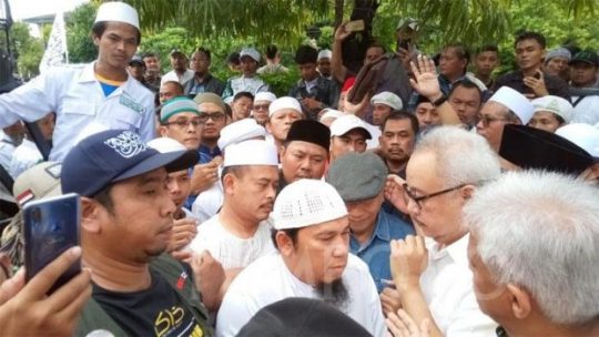 Ketua PA 212 Jadi Tersangka, Pengacara Singgung Kasus Kubu Jokowi