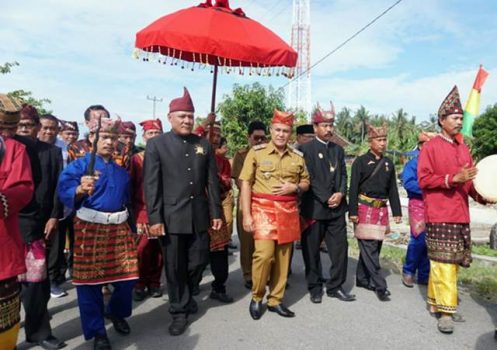 Hadiri Musrenbang Kecamatan Rajabasa, Nanang Ermanto Diarak Khudat dan Pincak Lampung