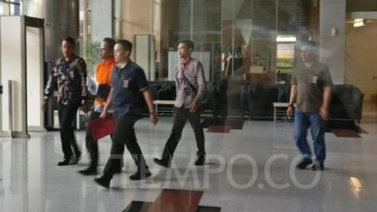 Pakai Rompi Tahanan KPK, Romahurmuziy Merasa Dijebak