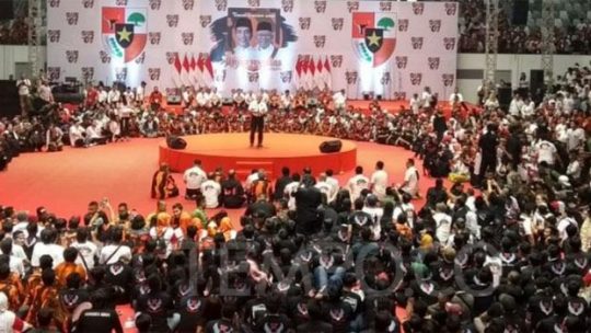 Ketika Ketua Pemuda Pancasila Puji Prabowo di Depan Jokowi