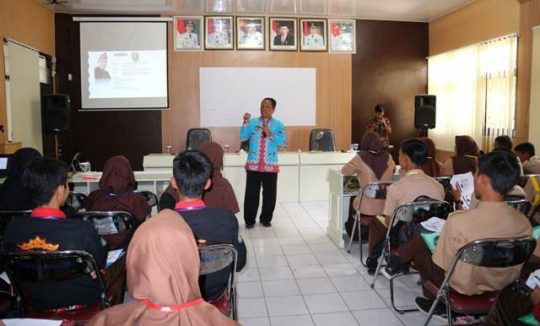 Diskominfo Lampung Barat Gelar Bimtek Kampanye Lawan Hoax