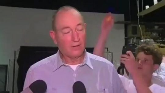 Salahkan Muslim dalam Teror di Selandia Baru, Senator Ini Ditimpa Telur