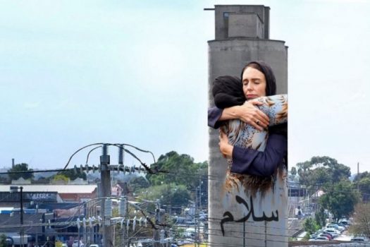 Foto Perdana Menteri Selandia Baru Peluk Muslim Akan Dijadikan Mural di Melbourne