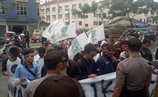 Kritik Penyelenggaraan Pemilu 2019, KAMMI Lampung Sambangi Kantor KPU