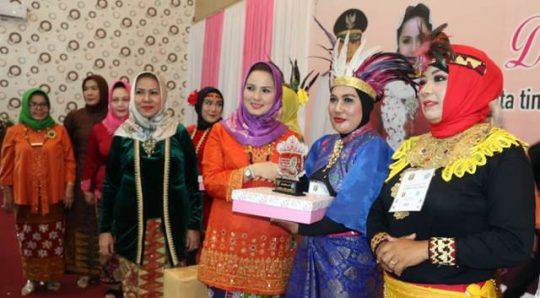 Peringati Hari Kartini, Ny. Yustin Ajak Kaum Perempuan Mandiri