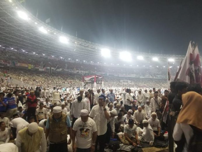 Sapa Pendukung Kampanye Akbar, Prabowo Teriak Takbir dan Merdeka