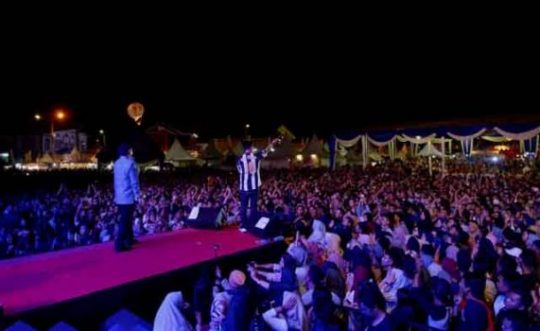 Tutup Lampung Fair 2019, Gubernur Ridho Menyanyi Bareng Armada