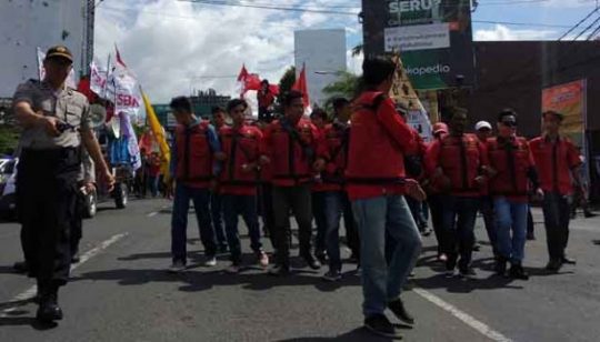 May Day di Bandarlampung, Massa Sampaikan 13 Tuntutan