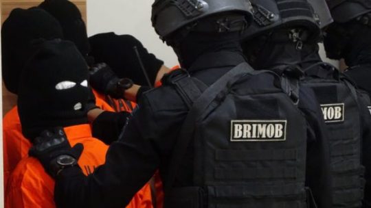 Densus 88 Tangkap 29 Terduga Teroris Berencana Ledakkan Bom 22 Mei