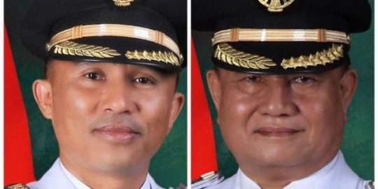 Program Hebat Parosil – Mad Hasnurin: Bagikan Seragam untuk Seluruh Siswa Lampung Barat
